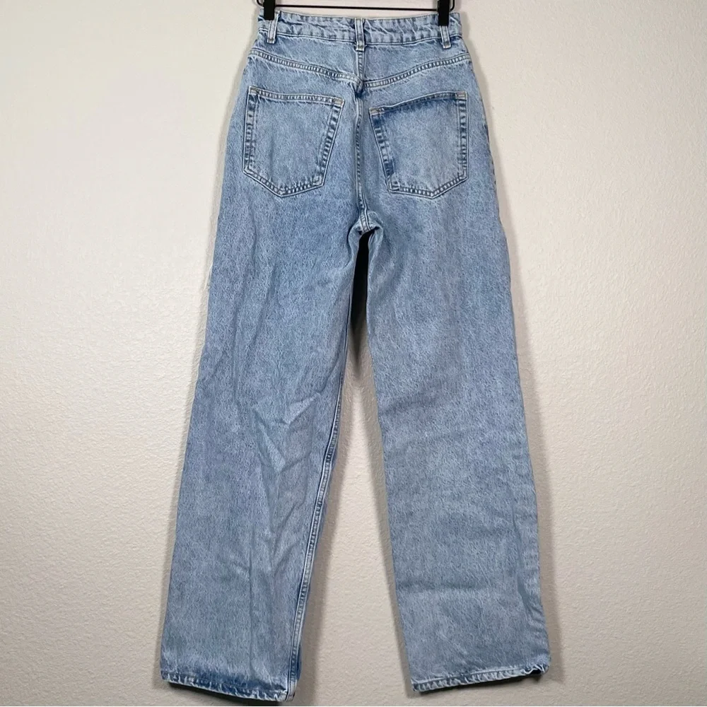 Topshop Ripped High Waist Oversize Mom Jeans - Picture 3 of 8